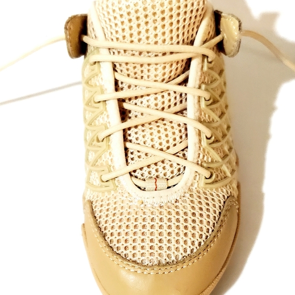 UNWORN ROCKPORT WASHABLE SNEAKERS/SHOES. WOMENS Sz:6 LACE UP, BEIGE, LIGHTWEIGHT - Picture 10 of 15